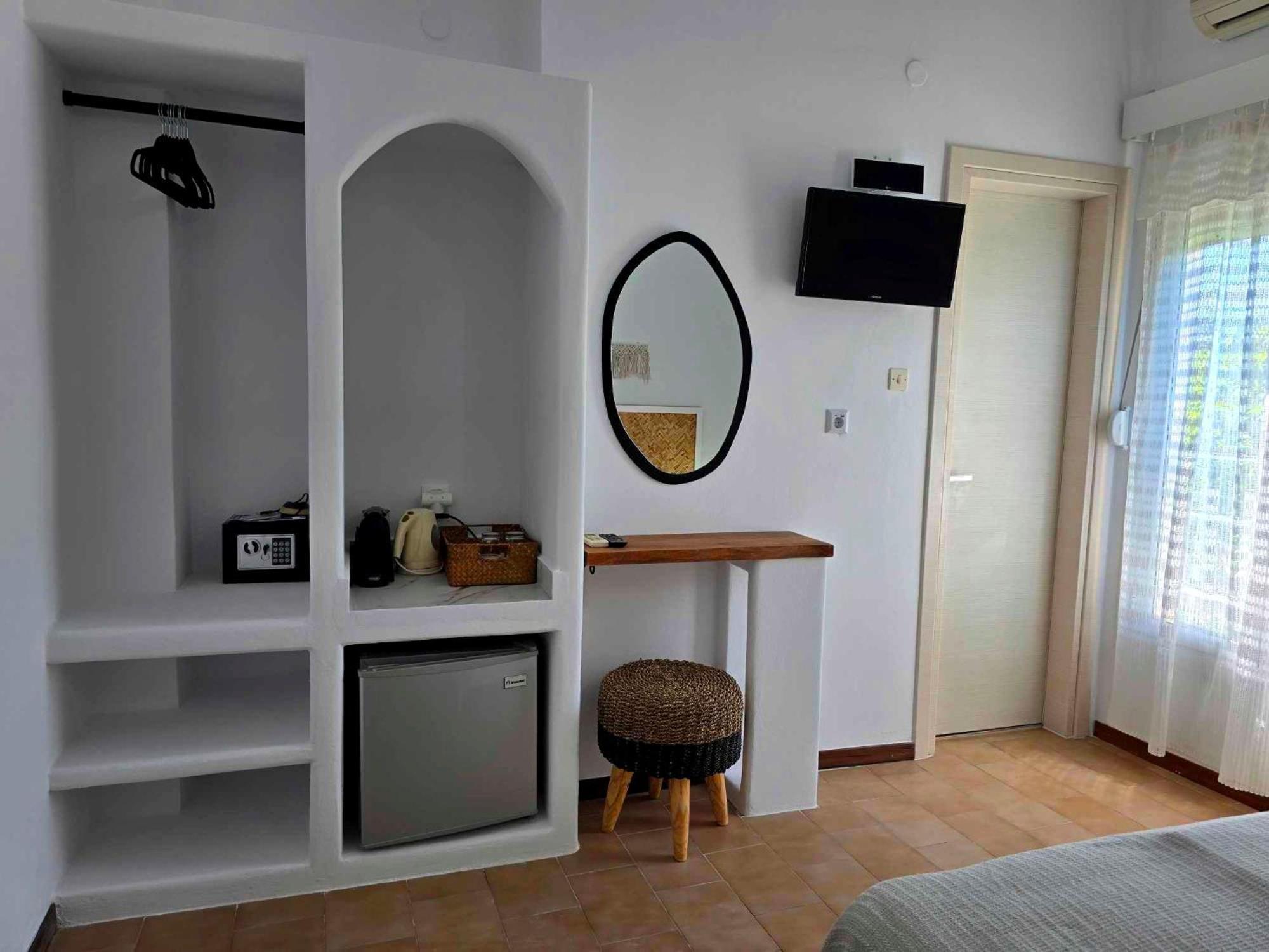 Papafotis Apartments & Suites Alinda (Leros) Exterior foto